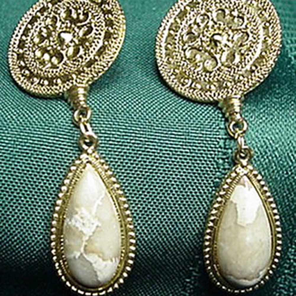 Drop Earrings with Genuine Tear Drop Stone---1928